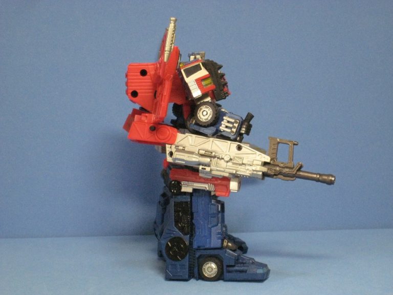 おもちゃ　[破損品] MC-01 コンボイ スーパーモード 「超ロボット生命体 トランスフォーマー マイクロン伝説」 Amazon.co.jp: 超ロボット生命体トランスフォーマーマイクロン